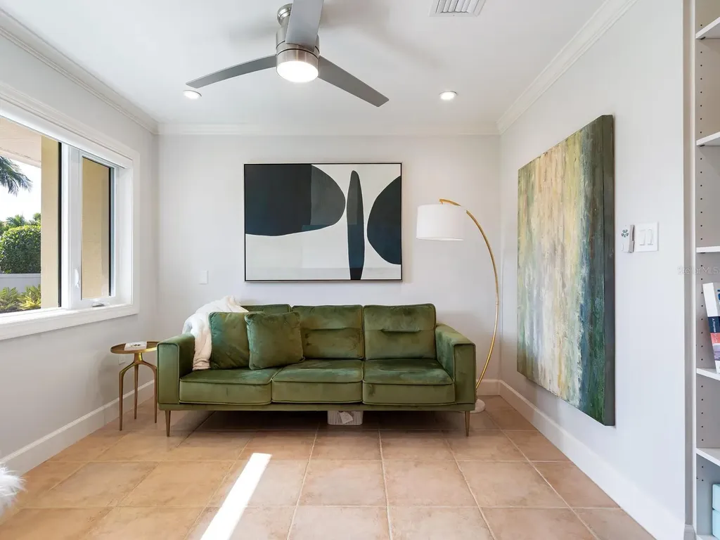 606 Owl Way Sarasota FL 34236