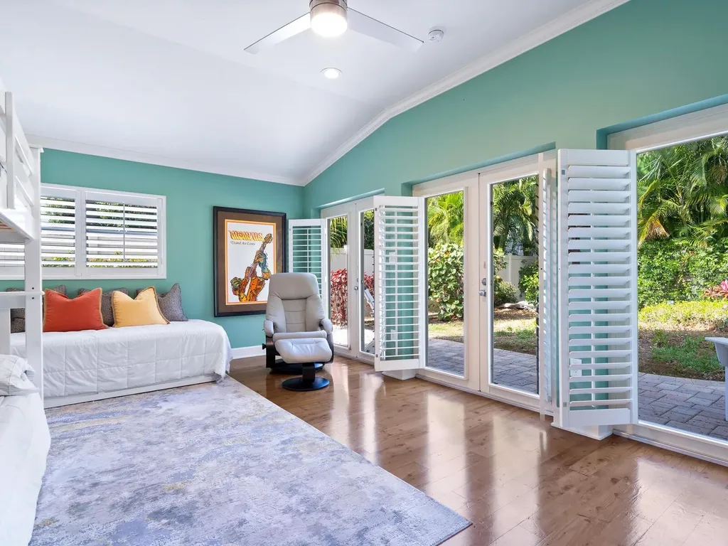 606 Owl Way Sarasota FL 34236