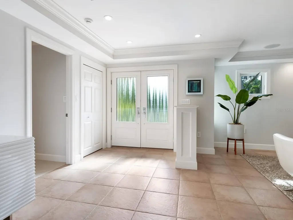 606 Owl Way Sarasota FL 34236