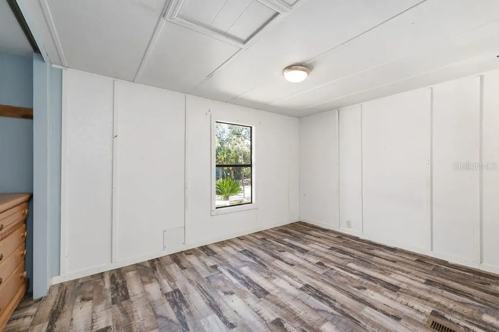 16302 SE 57th Street Ocklawaha FL 32179