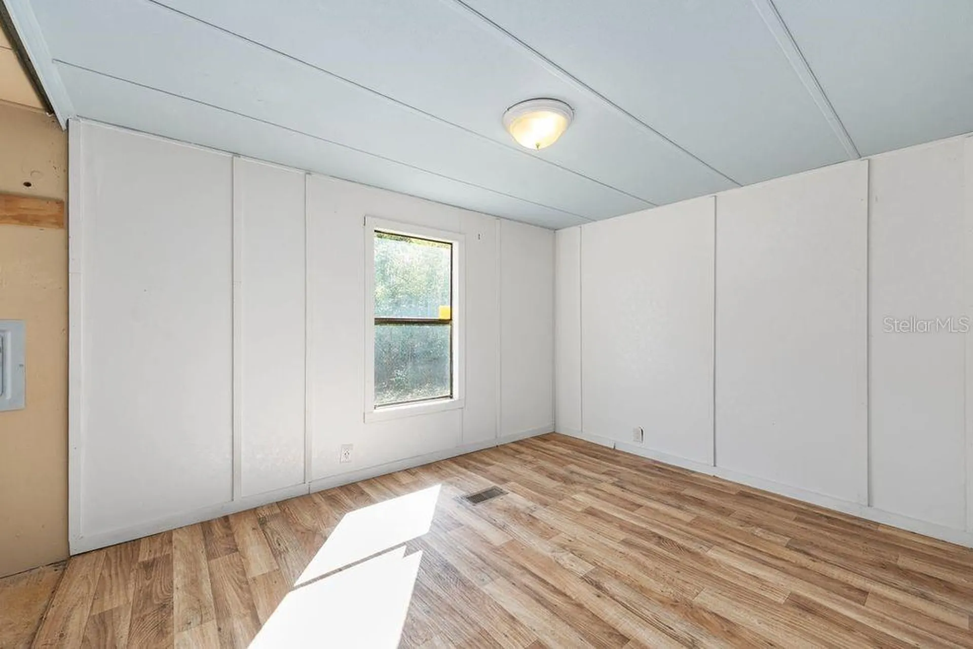 16302 SE 57th Street Ocklawaha FL 32179