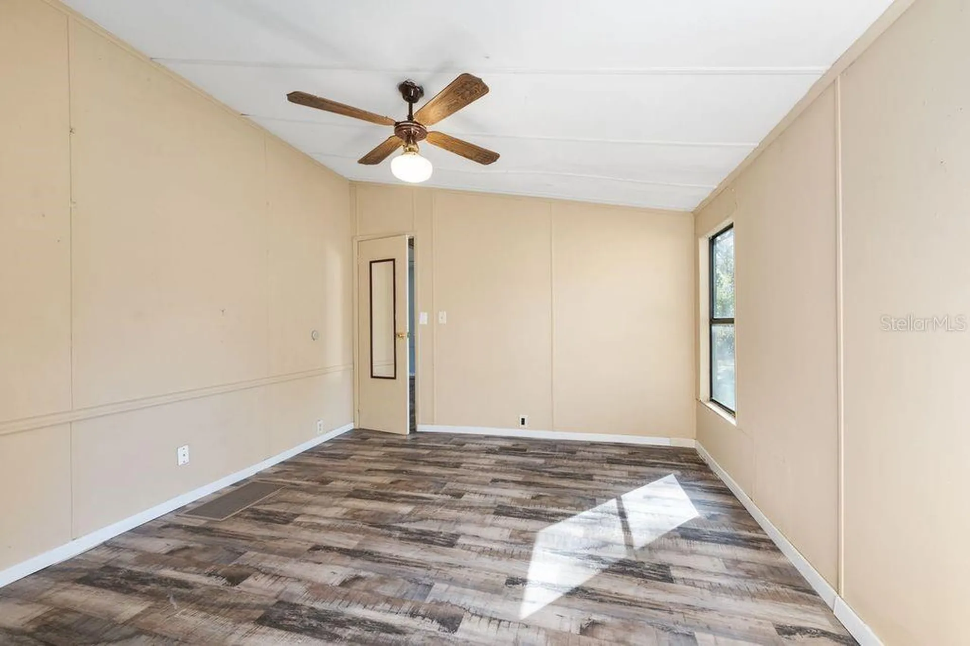 16302 SE 57th Street Ocklawaha FL 32179