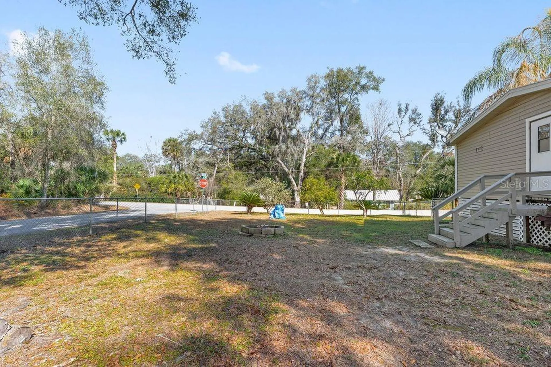 16302 SE 57th Street Ocklawaha FL 32179