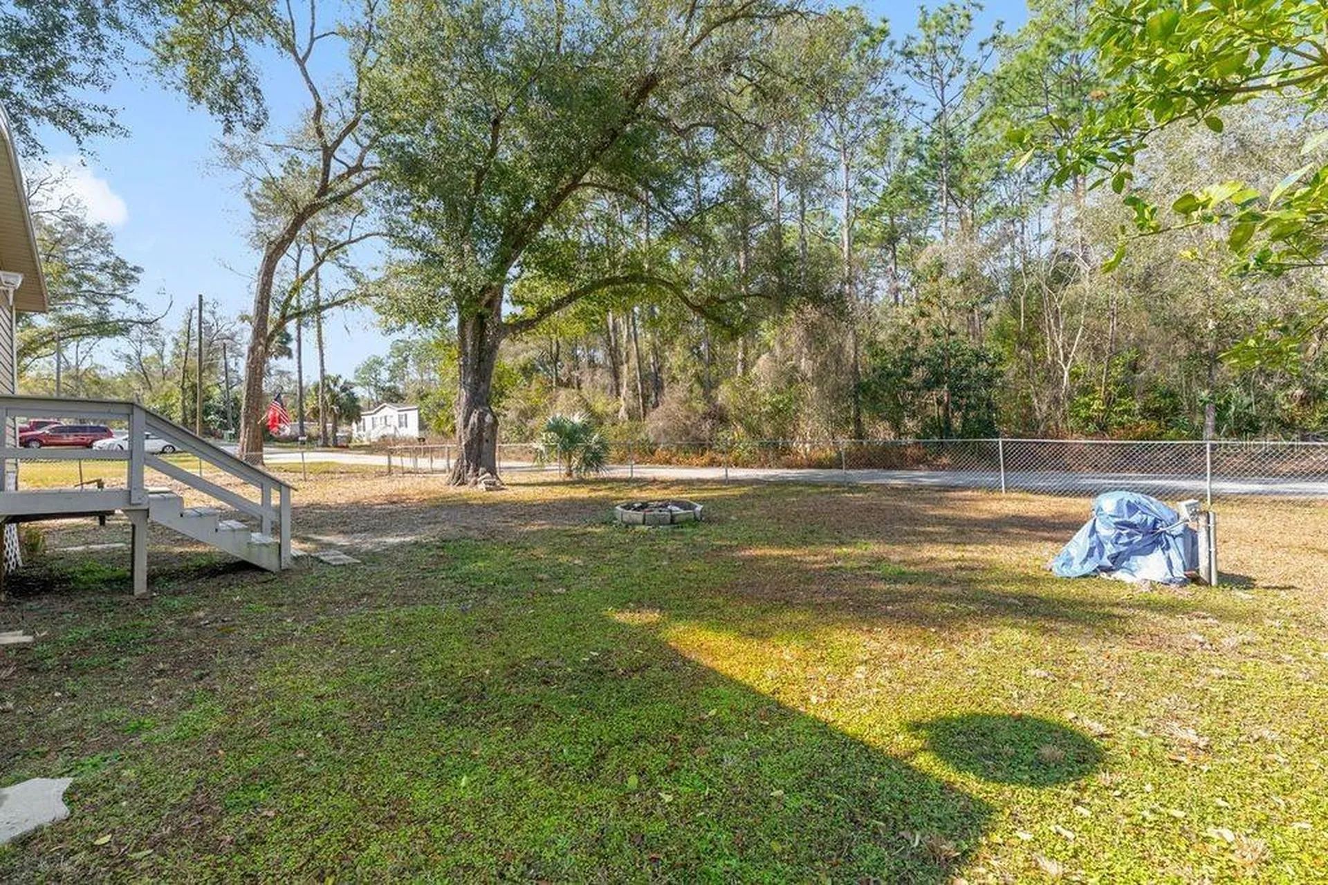 16302 SE 57th Street Ocklawaha FL 32179