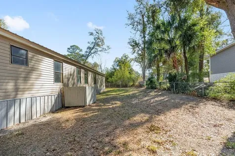 16302 SE 57th Street Ocklawaha FL 32179
