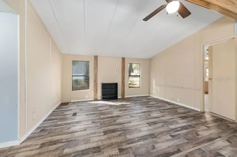 16302 SE 57th Street Ocklawaha FL 32179