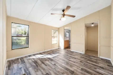 16302 SE 57th Street Ocklawaha FL 32179