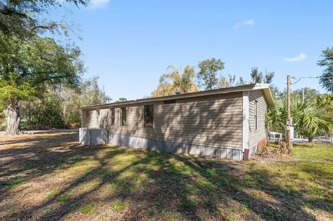 16302 SE 57th Street Ocklawaha FL 32179