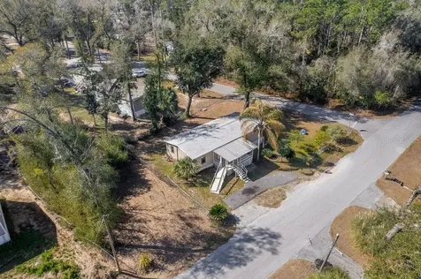 16302 SE 57th Street Ocklawaha FL 32179
