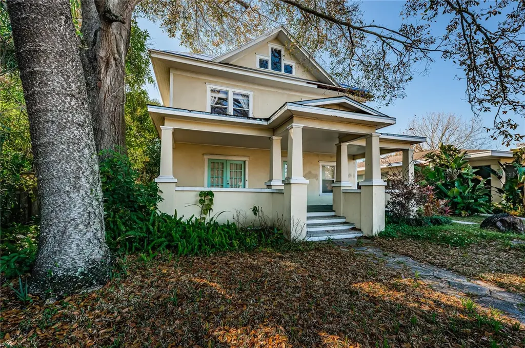 138 10th Avenue NE St Petersburg FL 33701