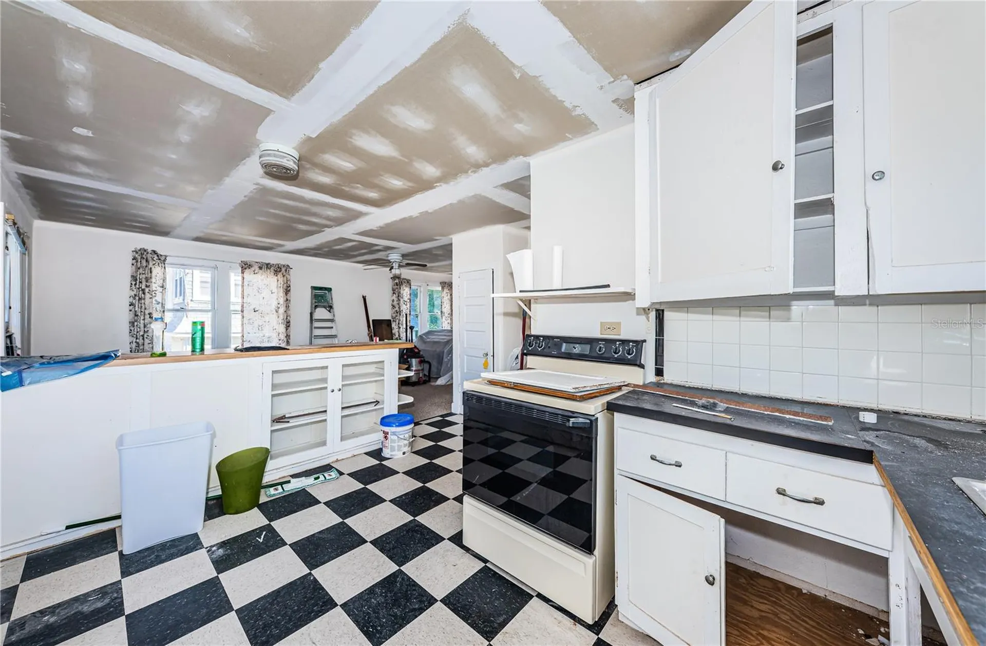 138 10th Avenue NE St Petersburg FL 33701