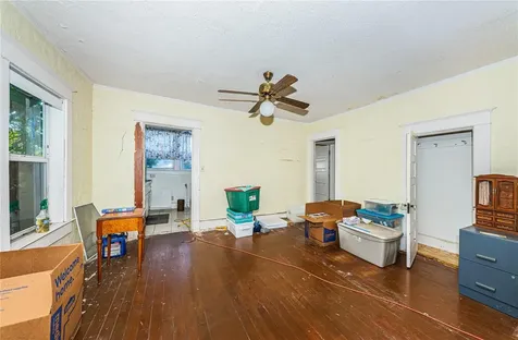 138 10th Avenue NE St Petersburg FL 33701