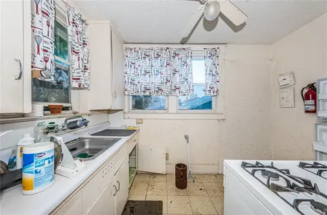 138 10th Avenue NE St Petersburg FL 33701
