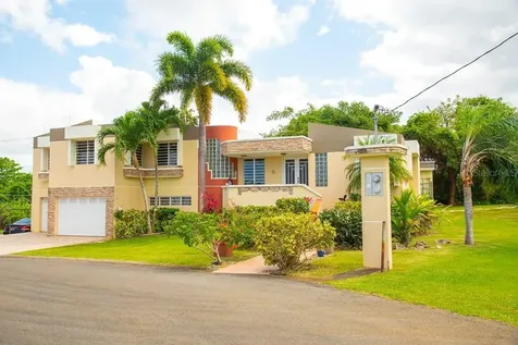 1117 Calle Virginia Barreto Garcia Quebradillas PR 00678