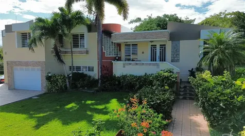 1117 Calle Virginia Barreto Garcia Quebradillas PR 00678