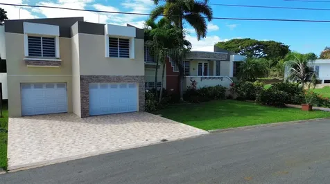 1117 Calle Virginia Barreto Garcia Quebradillas PR 00678