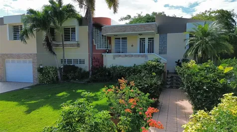 1117 Calle Virginia Barreto Garcia Quebradillas PR 00678