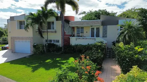 1117 Calle Virginia Barreto Garcia Quebradillas PR 00678