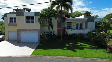 1117 Calle Virginia Barreto Garcia Quebradillas PR 00678
