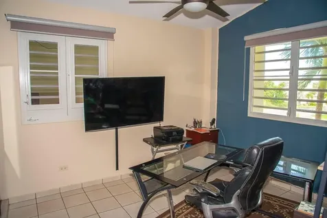 1117 Calle Virginia Barreto Garcia Quebradillas PR 00678