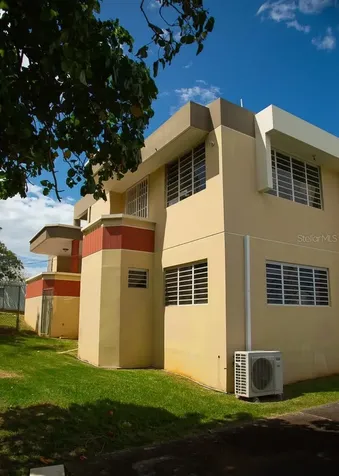 1117 Calle Virginia Barreto Garcia Quebradillas PR 00678