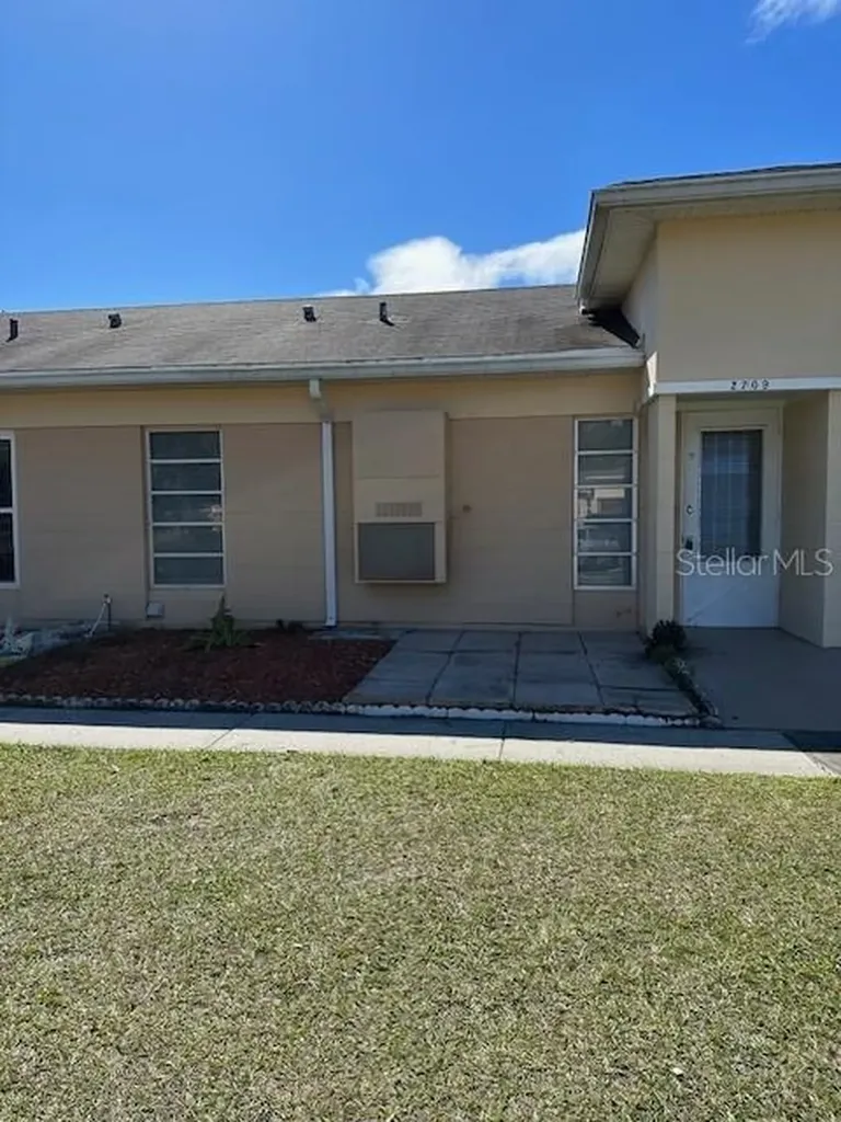 2709 Club Circle Lake Wales FL 33854