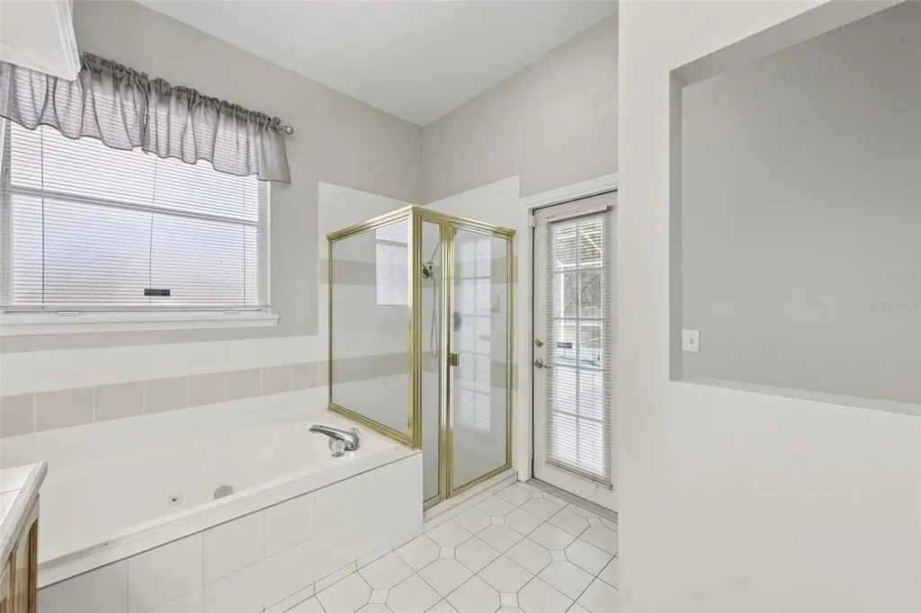 160 Academy Oaks Place Altamonte Springs FL 32714