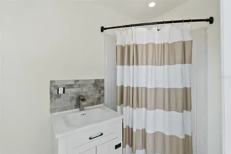 9797 County Road 305 Bunnell FL 32110