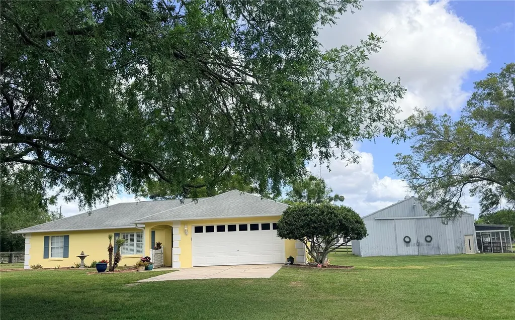 331 SE Highway 42 Summerfield FL 34491