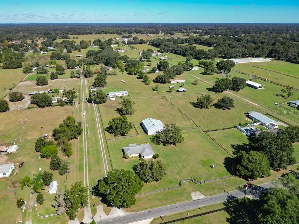 331 SE Highway 42 Summerfield FL 34491