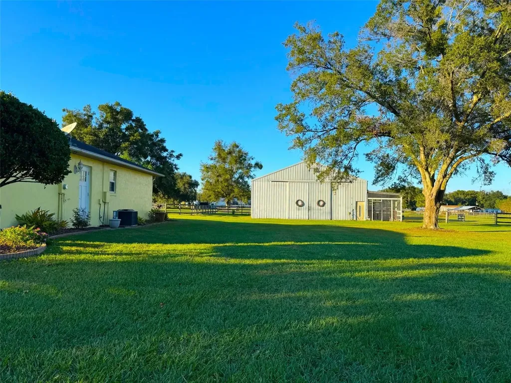 331 SE Highway 42 Summerfield FL 34491