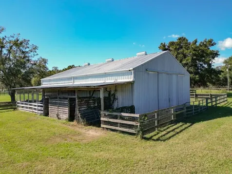 331 SE Highway 42 Summerfield FL 34491