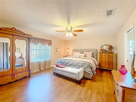 331 SE Highway 42 Summerfield FL 34491
