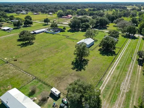 331 SE Highway 42 Summerfield FL 34491