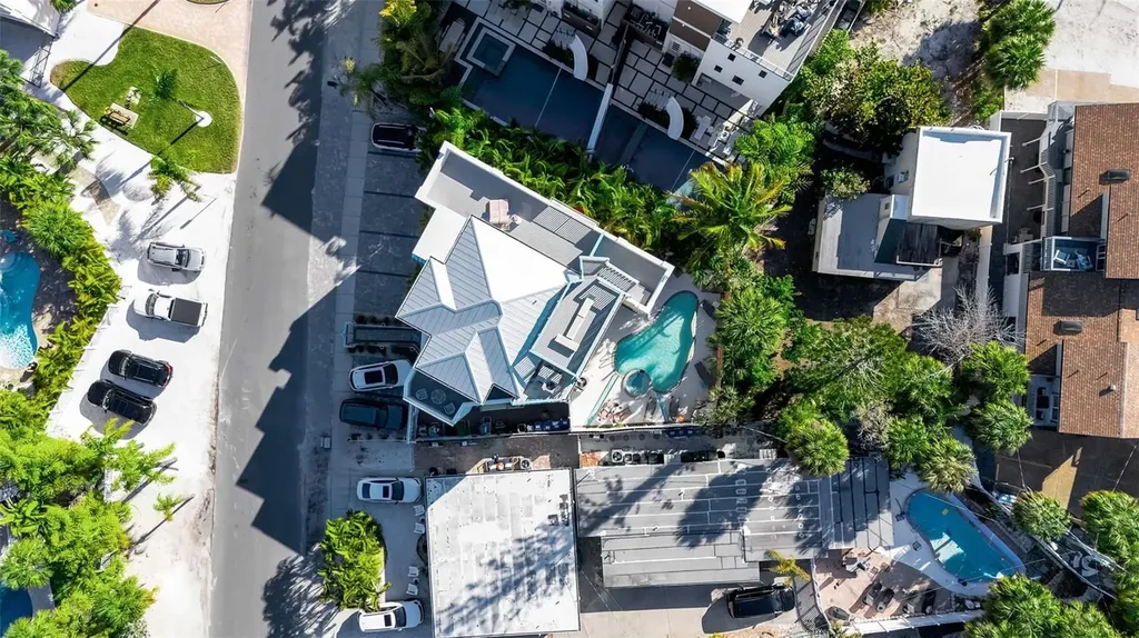 5322 Calle De La Siesta Sarasota FL 34242