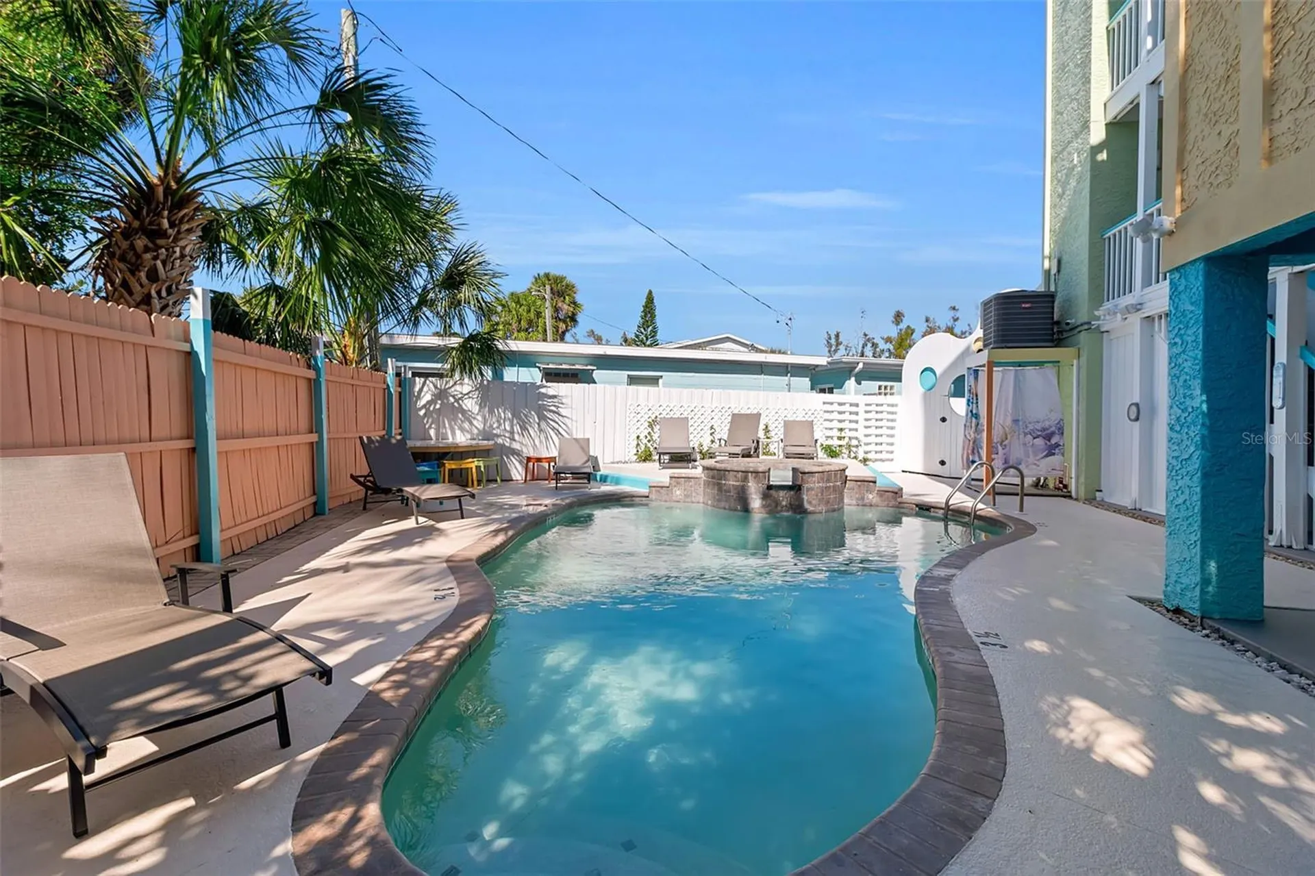 5322 Calle De La Siesta Sarasota FL 34242