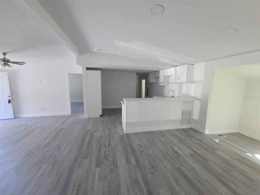 37344 Stanford Avenue Zephyrhills FL 33541