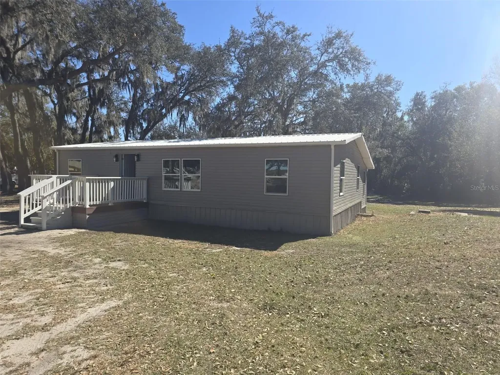 37344 Stanford Avenue Zephyrhills FL 33541