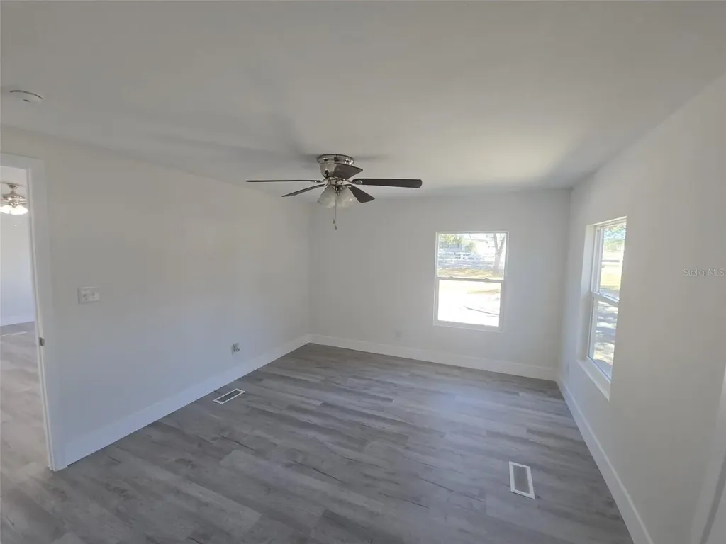 37344 Stanford Avenue Zephyrhills FL 33541