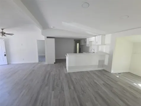 37344 Stanford Avenue Zephyrhills FL 33541