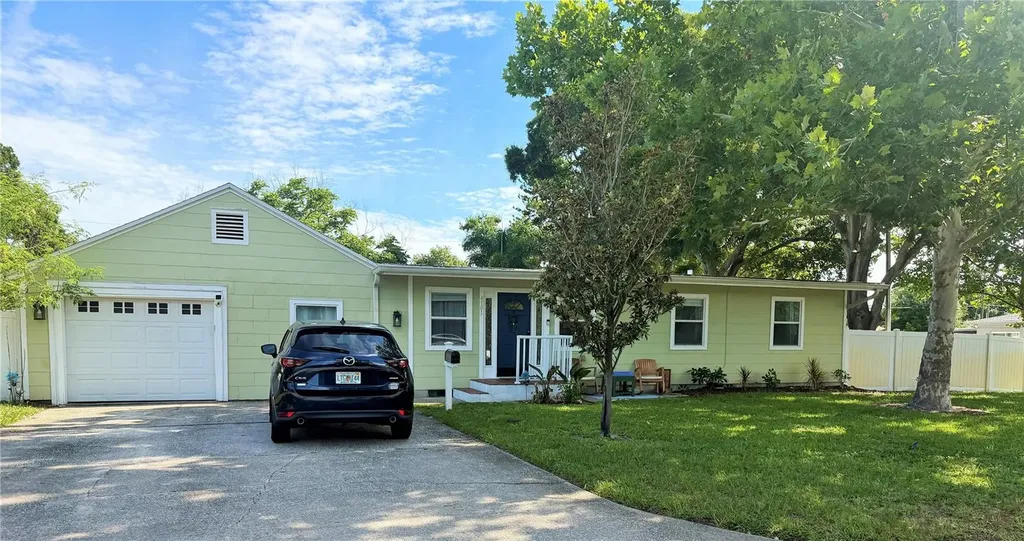 4101 11th Avenue N St Petersburg FL 33713