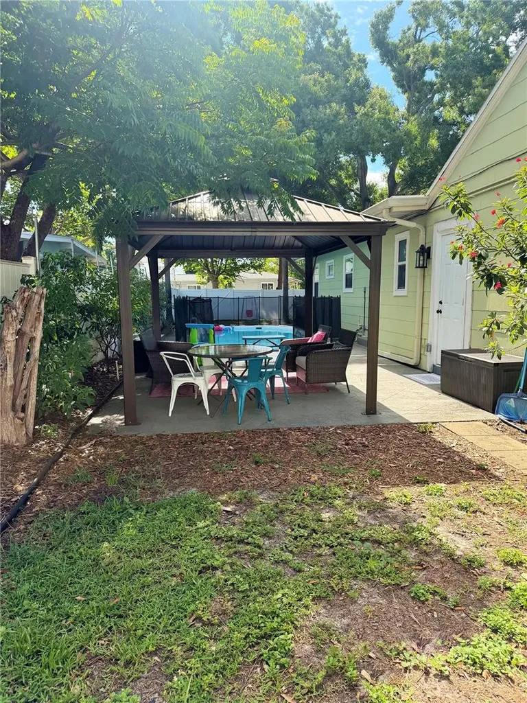 4101 11th Avenue N St Petersburg FL 33713