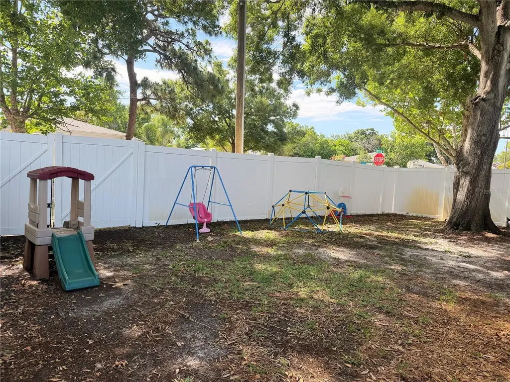 4101 11th Avenue N St Petersburg FL 33713