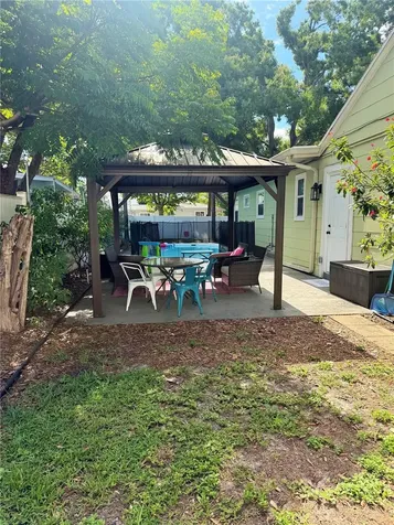 4101 11th Avenue N St Petersburg FL 33713
