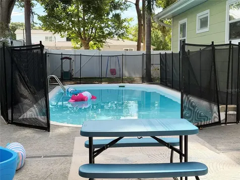 4101 11th Avenue N St Petersburg FL 33713