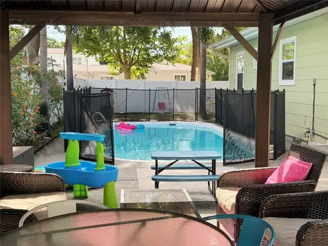 4101 11th Avenue N St Petersburg FL 33713