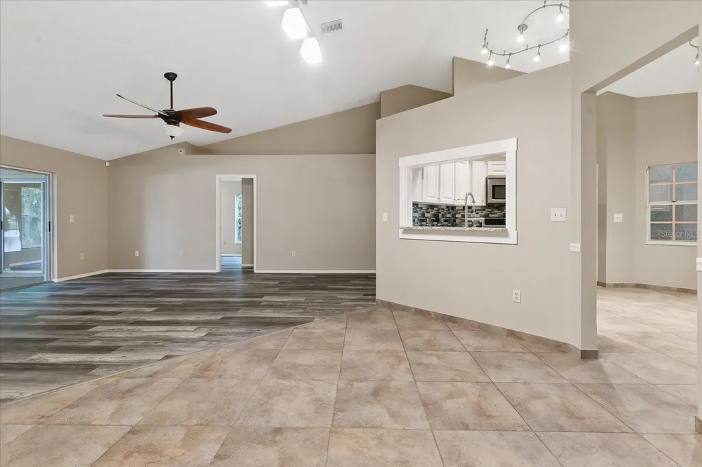 11647 Fox Creek Drive Tampa FL 33635
