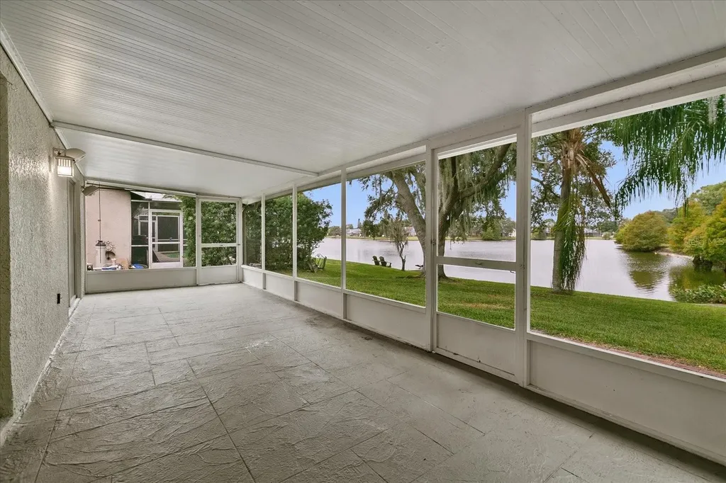 11647 Fox Creek Drive Tampa FL 33635