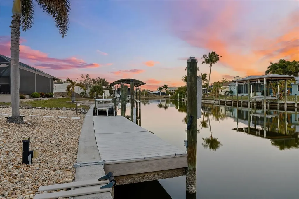 8242 Arlewood Circle Port Charlotte FL 33981