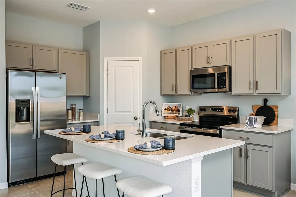 7603 Waterscape Drive Groveland FL 34736